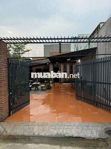 Nhà 135m2 hẻm xe hơi có sân vườn to đừong Huỳnh Văn Lũy sổ riêng mới