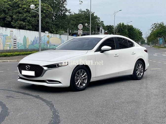 Mazda 3 2022 1.5L Luxury - 50000 km