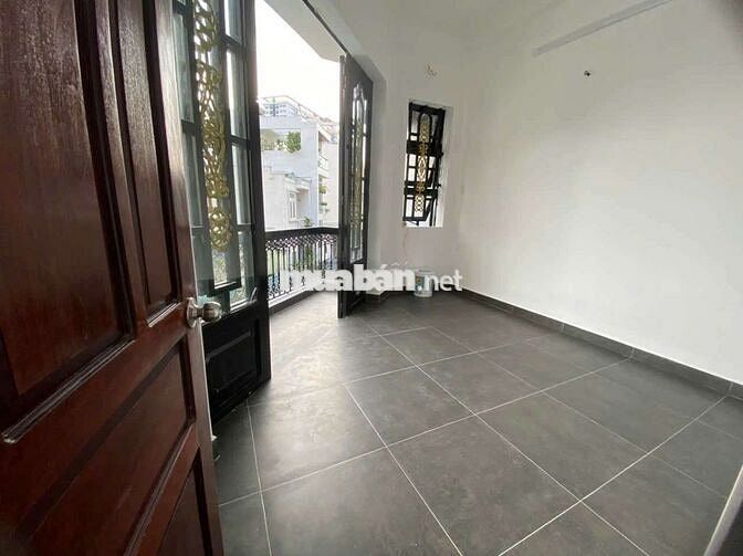 Cho thuê nhà nguyên căn.Đường Nguyễn Văn Thương.P.25.Q. Bình Thạnh.