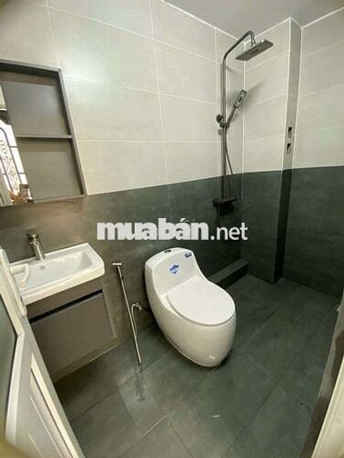 Cho thuê nhà nguyên căn.Đường Nguyễn Văn Thương.P.25.Q. Bình Thạnh.