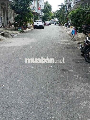 Nhà hẻm xe hơi đường Nguyễn Hữu Cảnh,gần ga metro, 2 lầu 1 lửng,320m2,