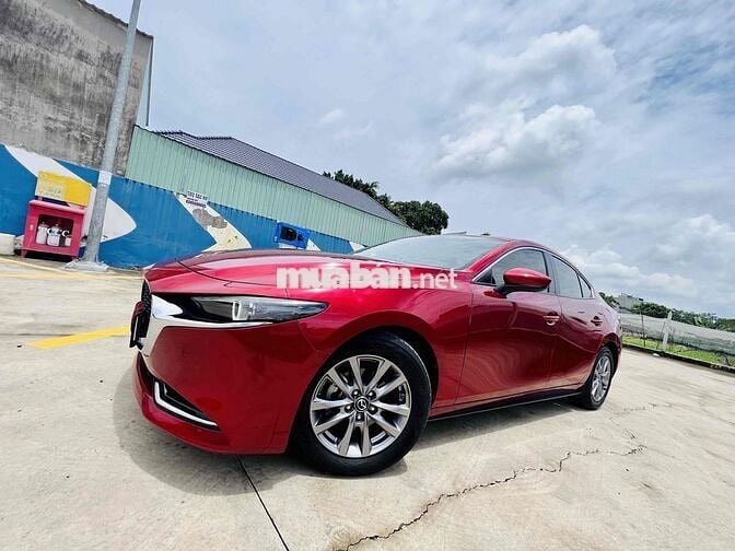 Mazda3 1.5 sx 2022 sport hatback premium zin 100%