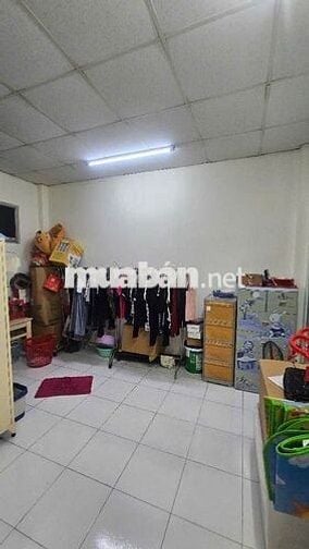 NHÀ GẦN BỆNH VIỆN BÌNH TÂN, 2 MẶT TIỀN TRƯỚC SAU, DT 32M2,  2,9 TỶ.