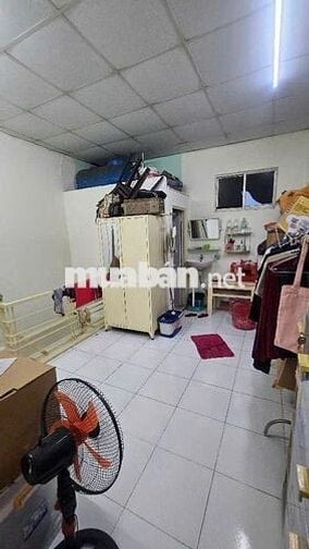 NHÀ GẦN BỆNH VIỆN BÌNH TÂN, 2 MẶT TIỀN TRƯỚC SAU, DT 32M2,  2,9 TỶ.