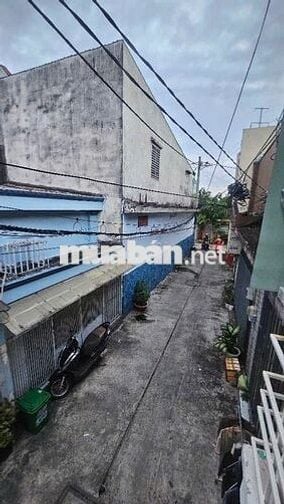 NHÀ GẦN BỆNH VIỆN BÌNH TÂN, 2 MẶT TIỀN TRƯỚC SAU, DT 32M2,  2,9 TỶ.