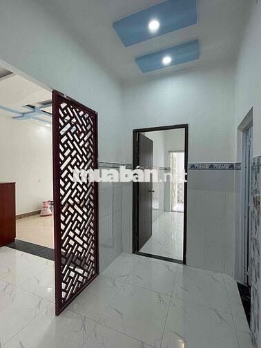 nhà sổ riêng hoàn công giá rẻ. dt 112m2 thổ cư 100% giá 2tỷ6 còn bớt.