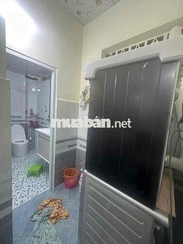 Mới xây mới keng trệt lầu 4.2*18; 3pn có 2 máy lạnh