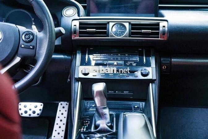 Lexus IS 2013 - 49000 km