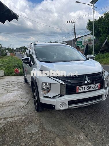 Xe Gia Đình Mitsubishi Xpander Cross 2022