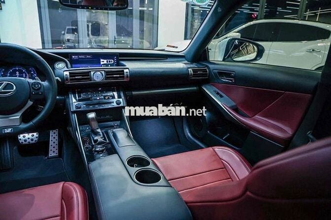 Lexus IS 2013 - 49000 km