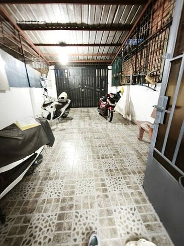 4×22.Nhà hẻm xe hơi thông, Chỉ 5.1 tỷ dân cư đông ngay chợ trần thị cờ