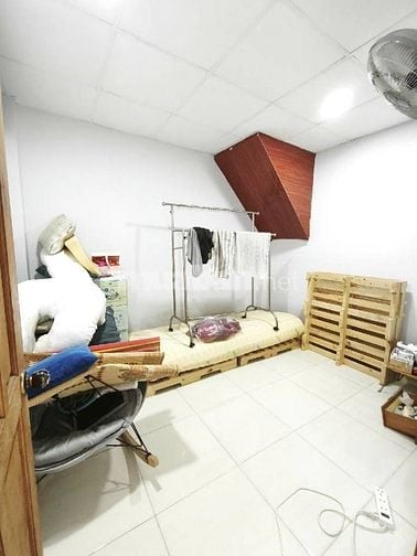 4×22.Nhà hẻm xe hơi thông, Chỉ 5.1 tỷ dân cư đông ngay chợ trần thị cờ