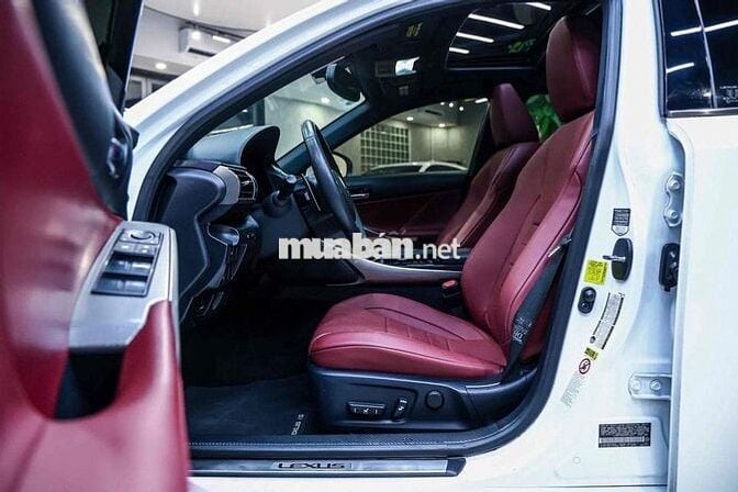 Lexus IS 2013 - 49000 km