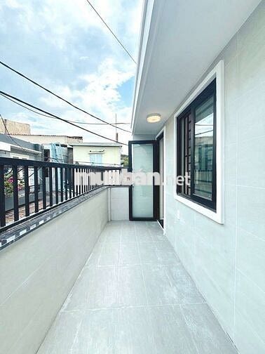 Bán Nhà 2 Tầng BTCT Ngang 4.5m Lô Nhì Huỳnh Tấn Phát Giáp Q.4 Hơn 4 Tỷ