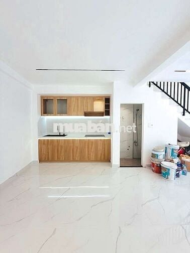 Bán Nhà 2 Tầng BTCT Ngang 4.5m Lô Nhì Huỳnh Tấn Phát Giáp Q.4 Hơn 4 Tỷ