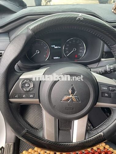 Xe Gia Đình Mitsubishi Xpander Cross 2022