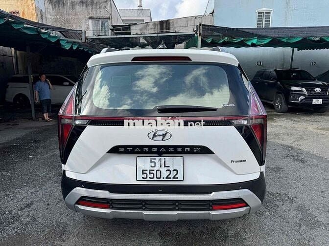 Hyundai Stargazer X Premium 2024