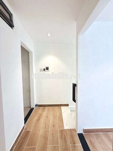 Bán Nhà 2 Tầng BTCT Ngang 4.5m Lô Nhì Huỳnh Tấn Phát Giáp Q.4 Hơn 4 Tỷ