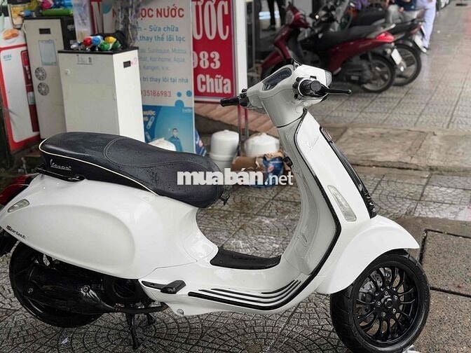 VESPA SPINT 2015 NỢ XẤU TRẢ TRƯỚC 10 ĐỒNG LẤY XE