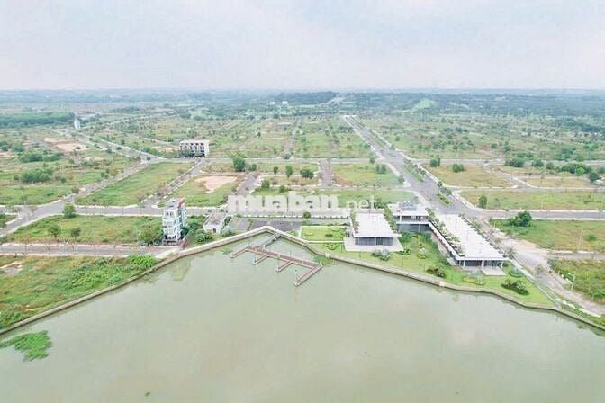 Thanh lý 3 nền 100m2 ngay trường học.Không lỗi.Giá 1,750 tỷ bao thuế