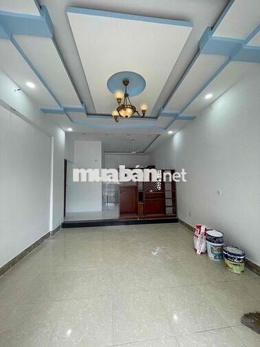 nhà sổ riêng hoàn công giá rẻ. dt 112m2 thổ cư 100% giá 2tỷ6 còn bớt.