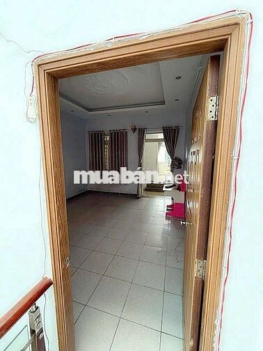 Nhà MT khu chợ BÌNH LONG [4x18, 1 lầu, 3pn, 2toilet]