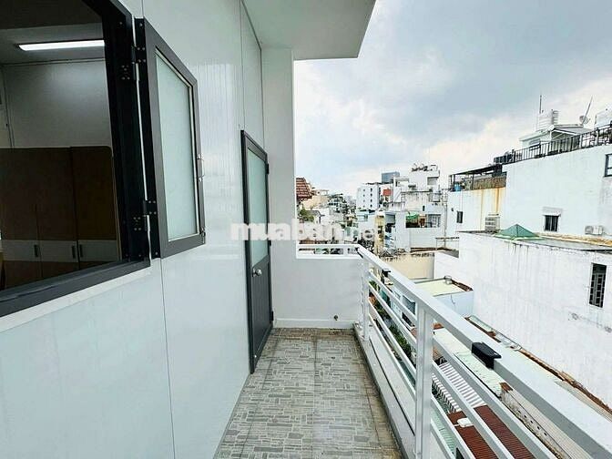 🔥STUDIO BAN CÔNG RỘNG LỚN - CỬA SỔ LỚN BAO QUANH NGAY KHU SÂN BAY🔥