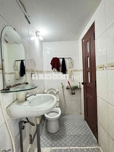 PASS PHÒNG THUÊ GẤP - 52M2 - 2PN - LÝ THƯỜNG KIỆT TÂN BÌNH - BAN CÔNG