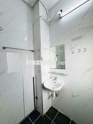 🔥STUDIO BAN CÔNG RỘNG LỚN - CỬA SỔ LỚN BAO QUANH NGAY KHU SÂN BAY🔥