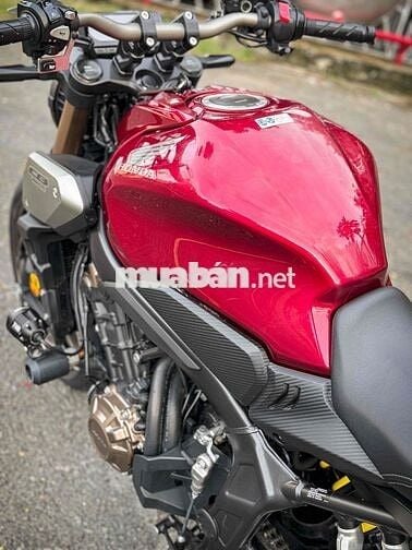 cần bán CB650R 2022 tặng hết đồ chơi