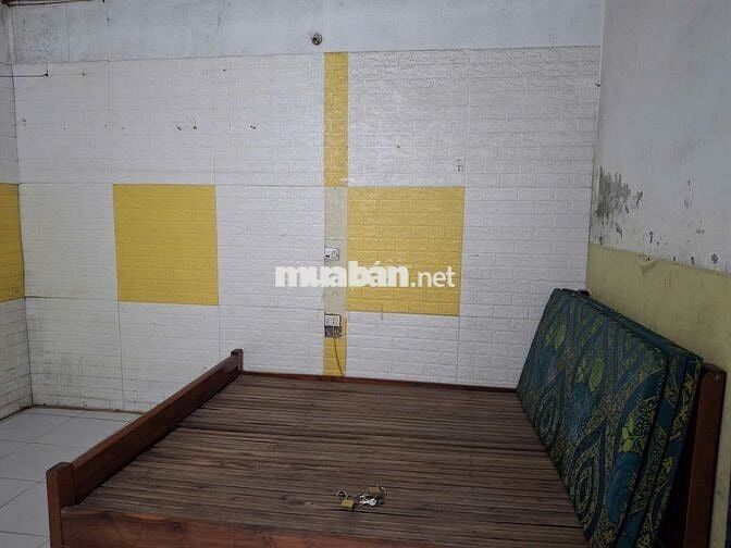 Phòng trọ cấp 4 khép kín, số 11, ngõ 220 Định Công Thượng, Hà Nội