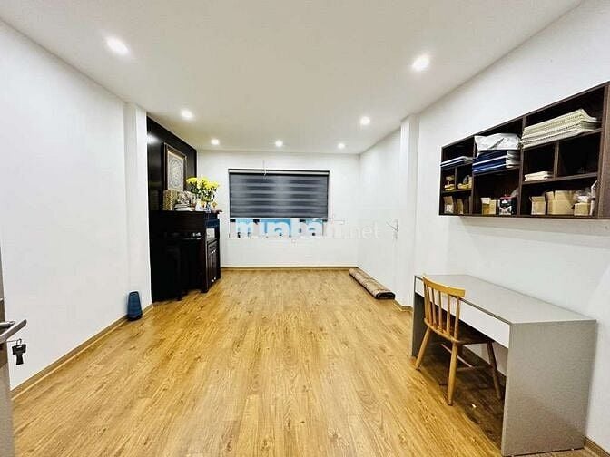 BÁN NHÀ 6 TẦNG PHỐ CHU HUY MÂN, SÀI ĐỒNG NỘI THẤT ĐẸP CẠNH Ô TÔ TRÁNH