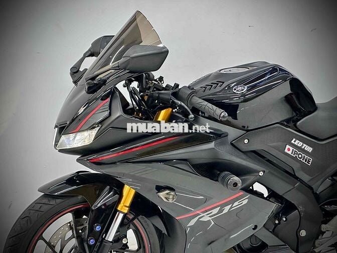 YAMAHA R15V3 2019