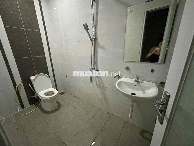 NGUYÊN CĂN PHÚ NHUẬN ( 4 PN - 4WC )