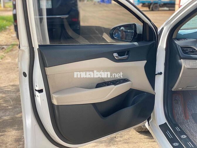 Hyundai Accent 2018 1.4 MT - 130000 km