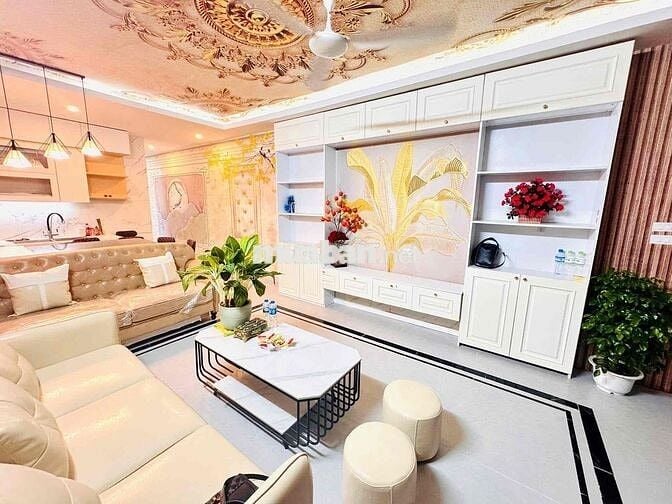 Bán tap the Lạc Trung, ô tô đỗ cửa, 3 ngủ, full đồ, ở & kinh doanh