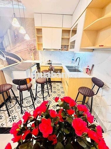 Bán tap the Lạc Trung, ô tô đỗ cửa, 3 ngủ, full đồ, ở & kinh doanh