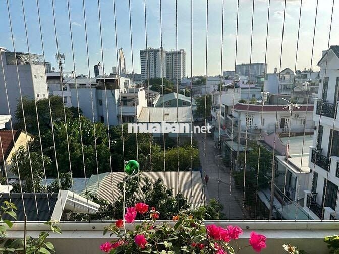 nhà 1trệt 3 lầu 1 sân thượng full nội thất hxt 1/