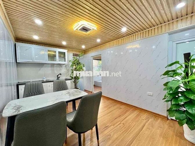 Căn hộ TT tầng 2, phố Nguyễn Chính, ô tô đỗ cửa toà, SD 90 m2