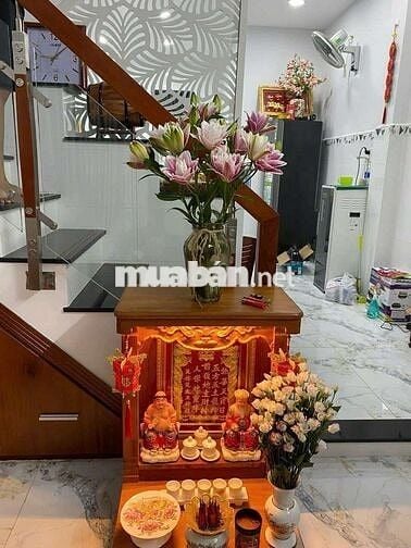 NHÀ SÁT QUẬN 8 1 LẦUMỚI ĐẸP Ở LIỀN ĐÚC 1 LẦU XÃ BÌNH HƯNG. BÌNH CHÁNH.