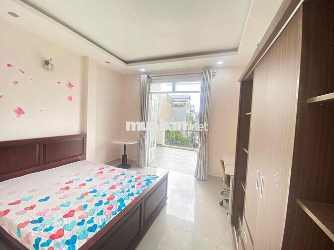 PN TÁCH BẾP  BAN CÔNG SIÊU RỘNG TRUNG TÂM QUẬN 7