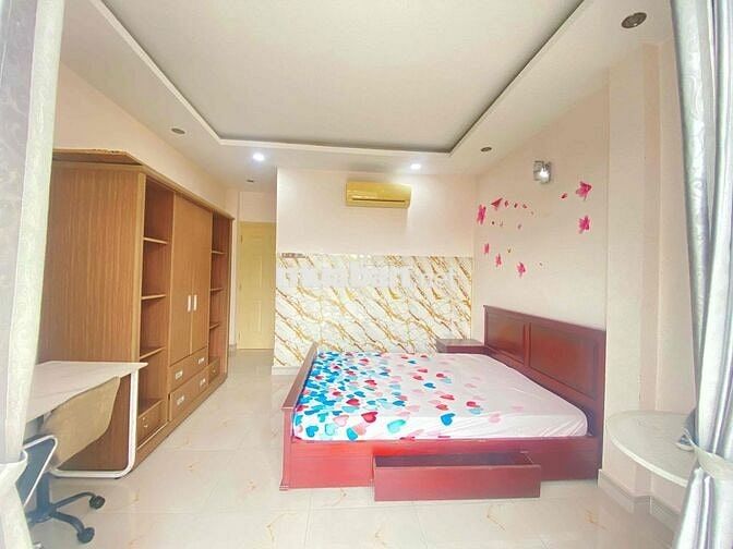 PN TÁCH BẾP  BAN CÔNG SIÊU RỘNG TRUNG TÂM QUẬN 7