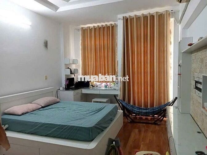 cho thuê nhà 2 lầu hẻm xe hơi thông qua phú mỹ hưng Quận 7