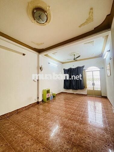 BÁN NHÀ BÀU CÁT NGUYỄN HỒNG ĐÀO GẦN NHÀ GA METRO 4.1x23M 3 TẦNG 10.9T