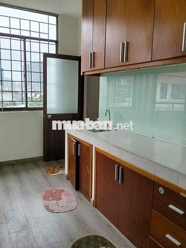 CHO THUÊ CH 2PN, 1WC, CÓ BAN CÔNG, NỘI THẤT CĂN BẢN, KDC NAM LONG, TRẦ