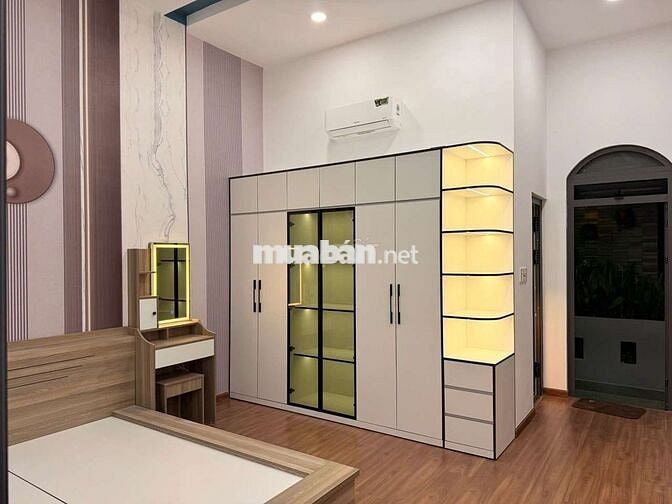 Nhà 93m2 hẻm xe hơi 3 phòng ngủ ngay siêu thị Metro giá chỉ hơn 6 đồng