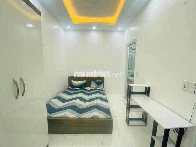 chính chủ cần bán nhanh sổ đỏ riêng xây 20mét , 4 tầng mặt tiền 4 mét