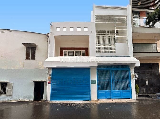 Cho thuê Q6. MT 7,4m. Xe oto vào nhà. sáng thoáng. Hẻm rộng, sạch,suốt