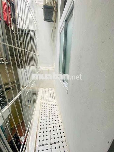 chính chủ cần bán nhanh sổ đỏ riêng xây 20mét , 4 tầng mặt tiền 4 mét