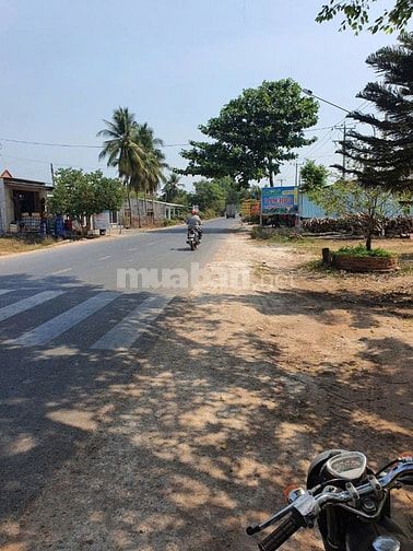 7x100 đường quốc lộ, Gần cổng KCN Phước Đông. 2,xx tỷ 